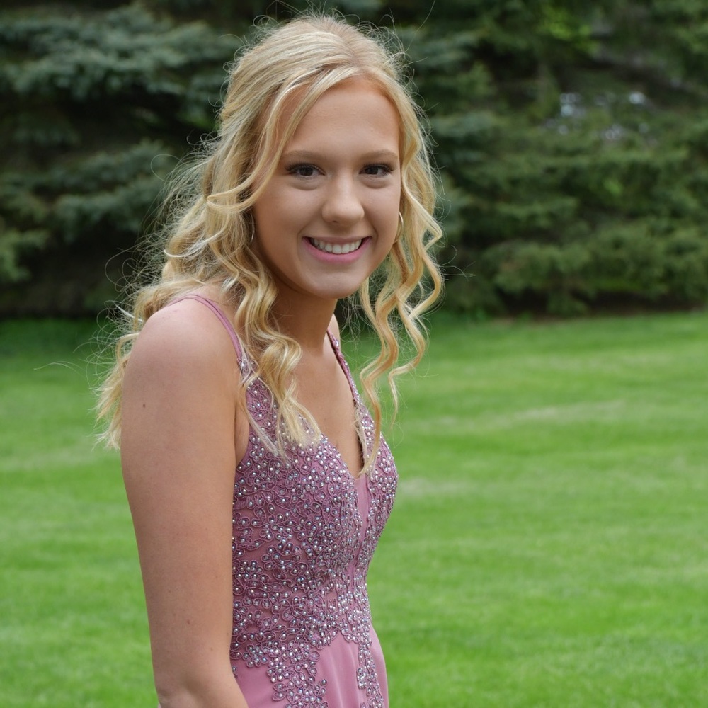 Meet your Posher, Abbie